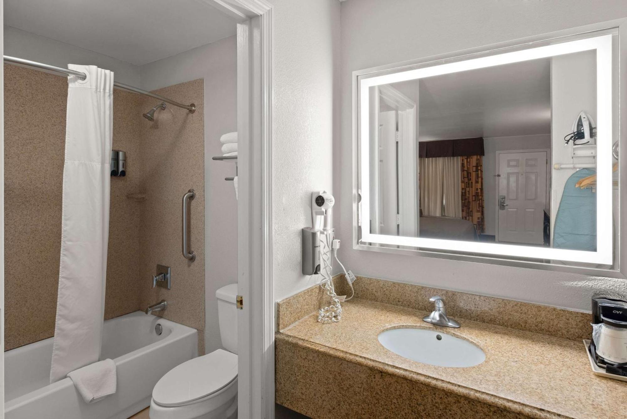 Best Western Executive Inn Grove City Exteriör bild