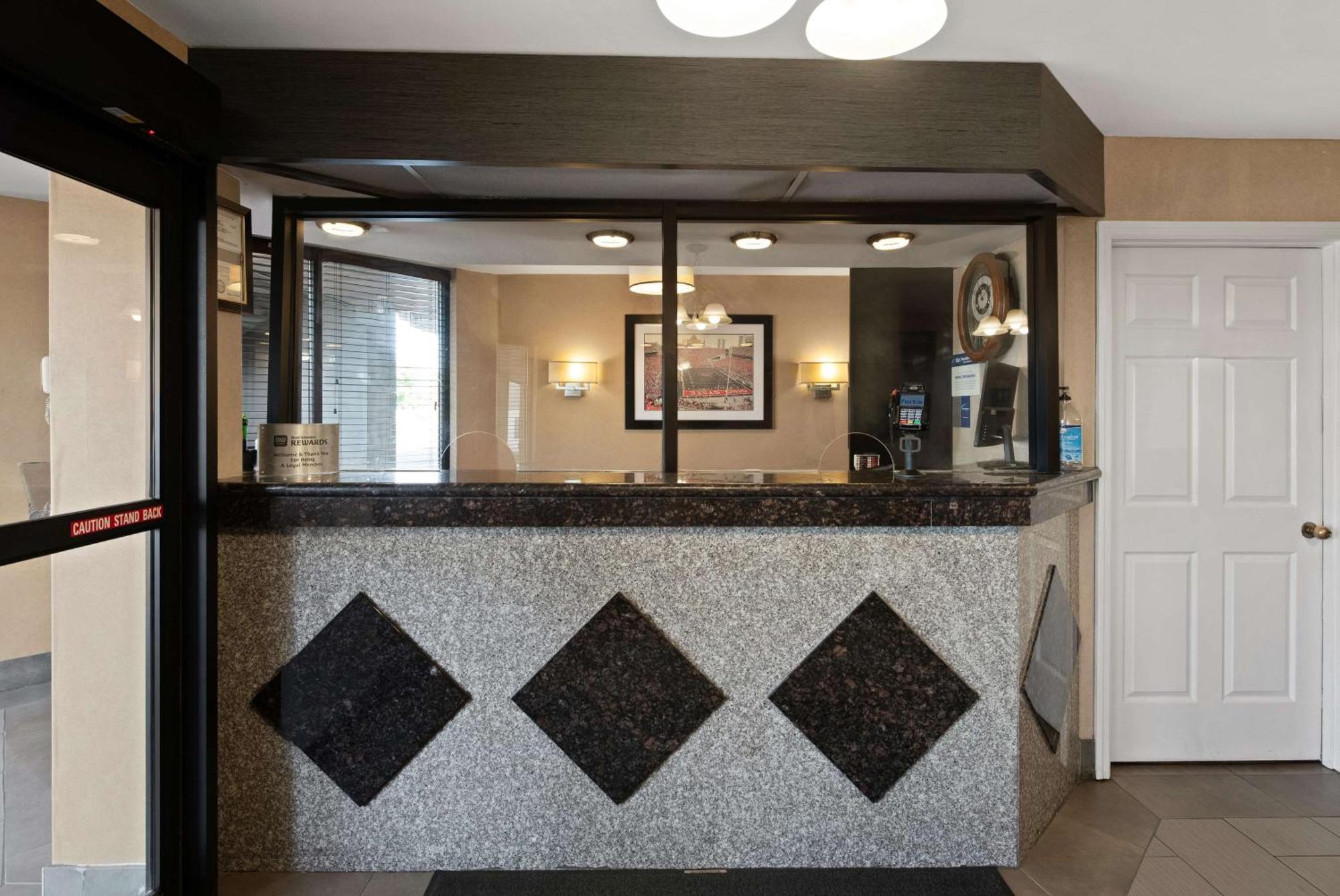 Best Western Executive Inn Grove City Exteriör bild