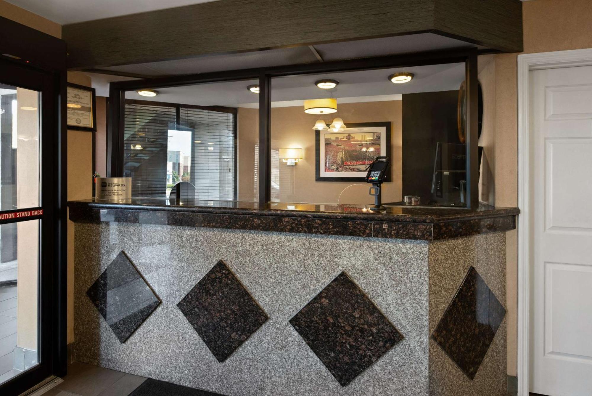 Best Western Executive Inn Grove City Exteriör bild
